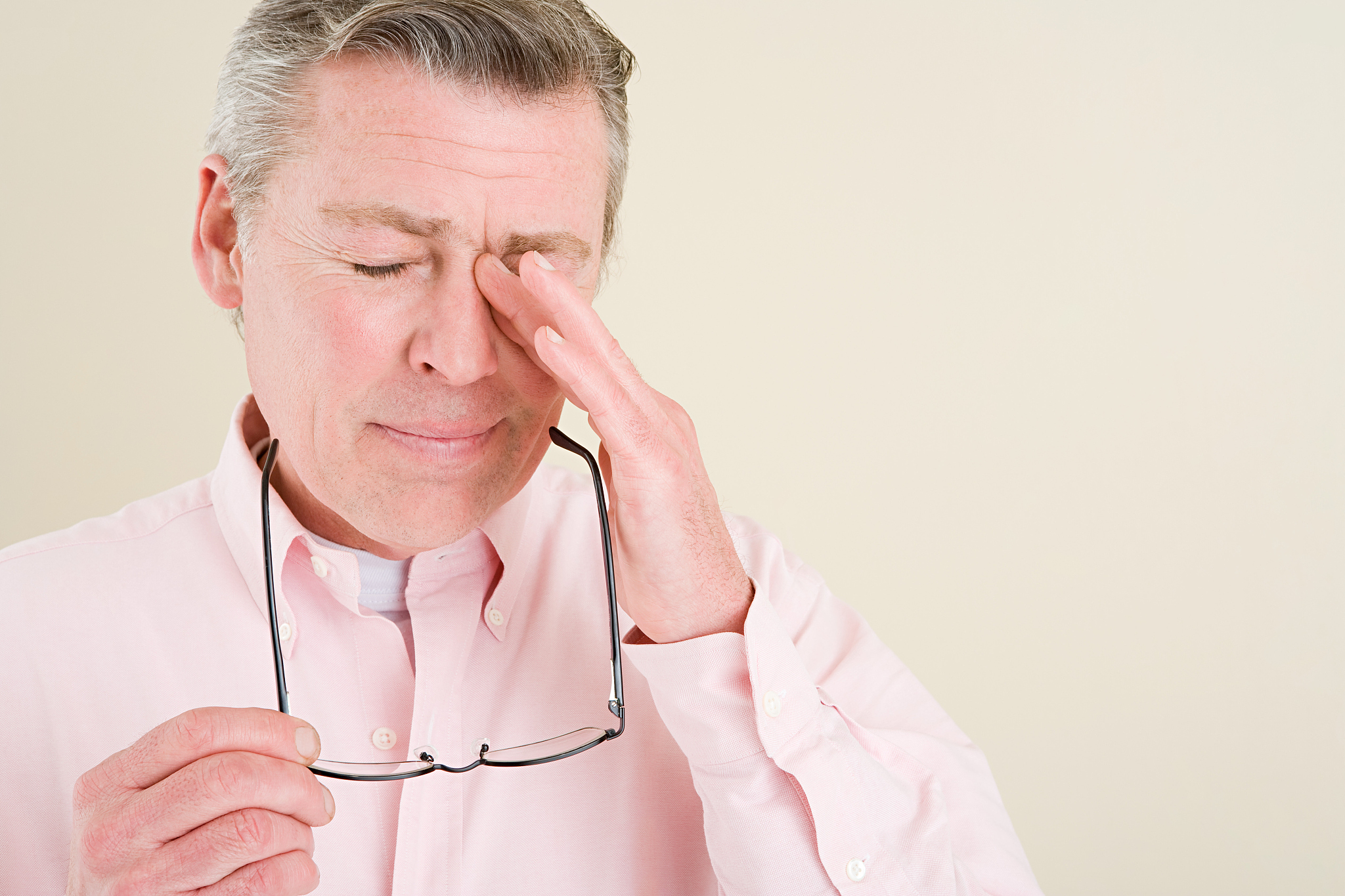 我有双向障碍一到换季眼睛很干口干心跳有些快有点焦虑要怎么办给个出处