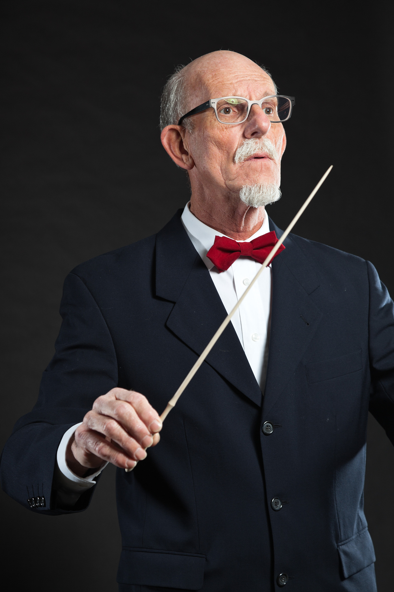 音乐老师自我介绍200字