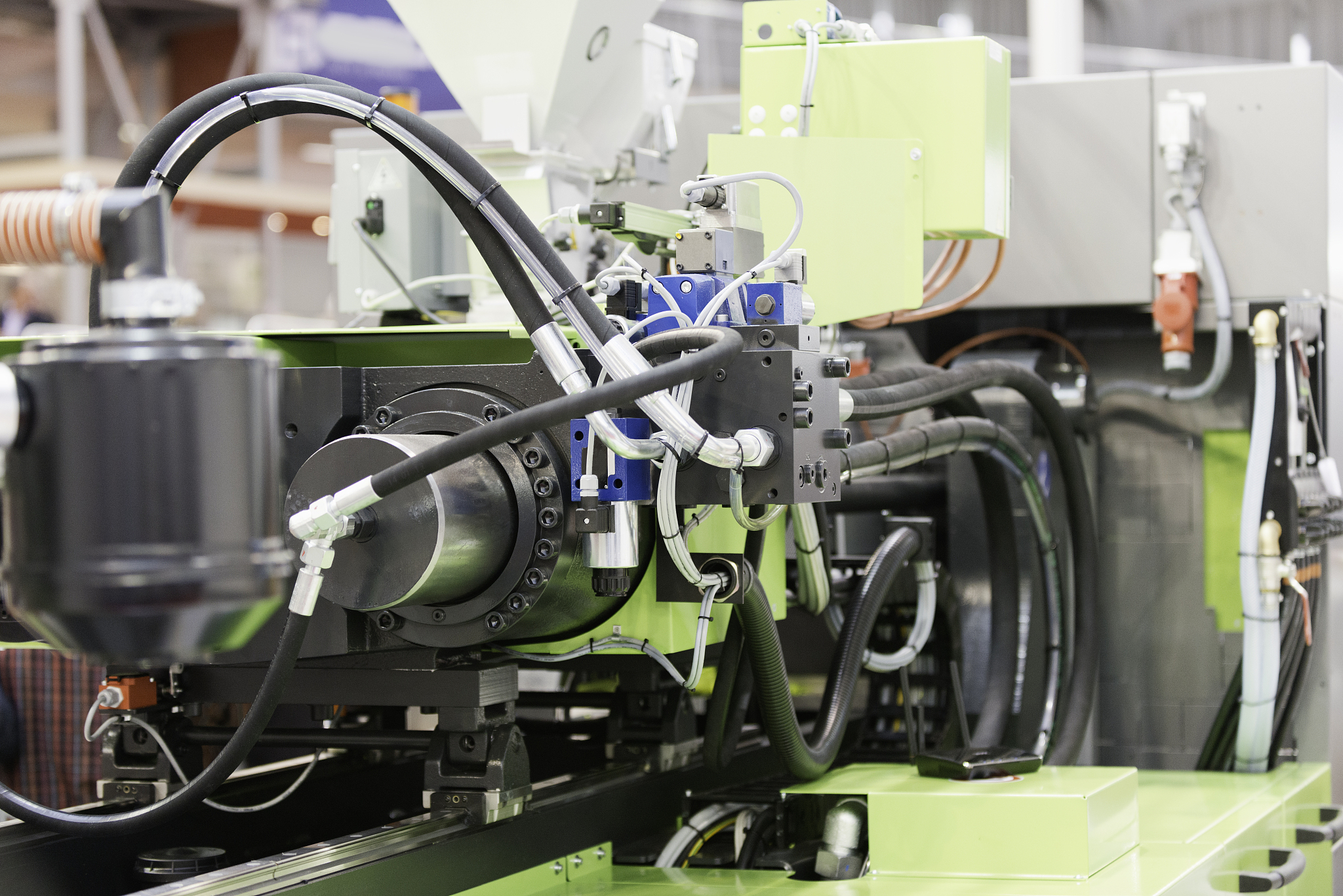 注塑成型、热塑成型、挤出成型三种塑料生产工艺的区别