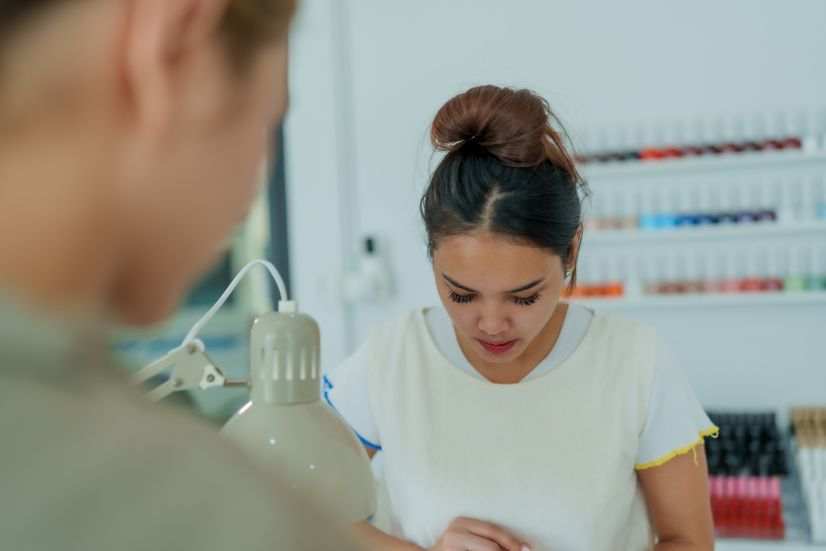 贵州医学美容、美发、美甲专业职业学校推荐
