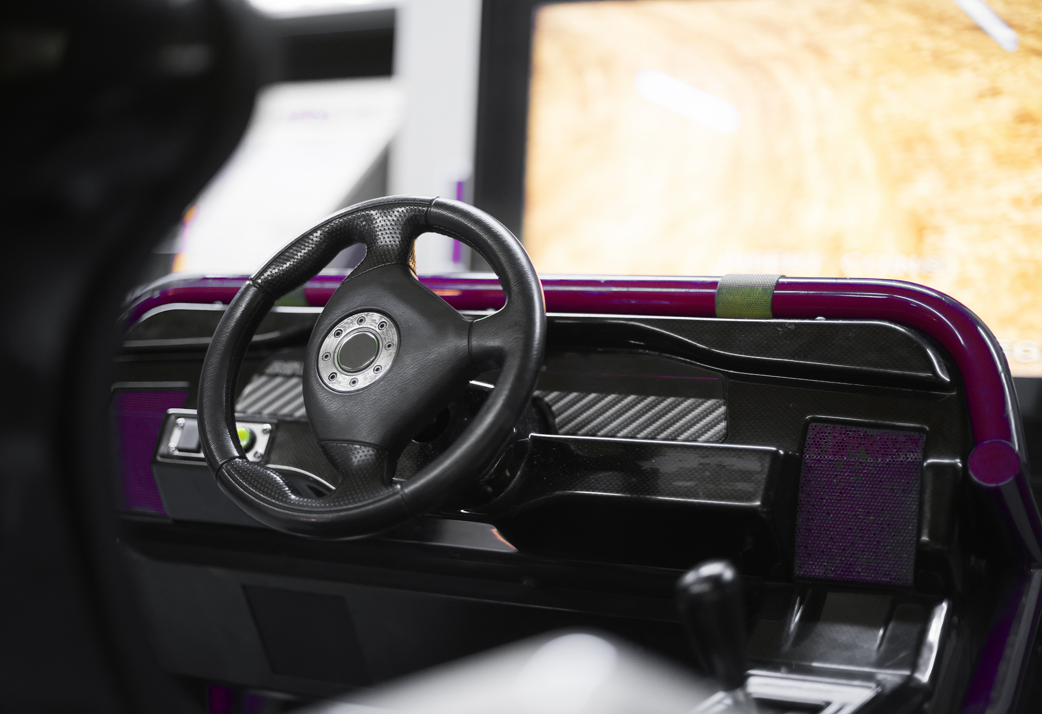 翻滚小摩托游戏描述