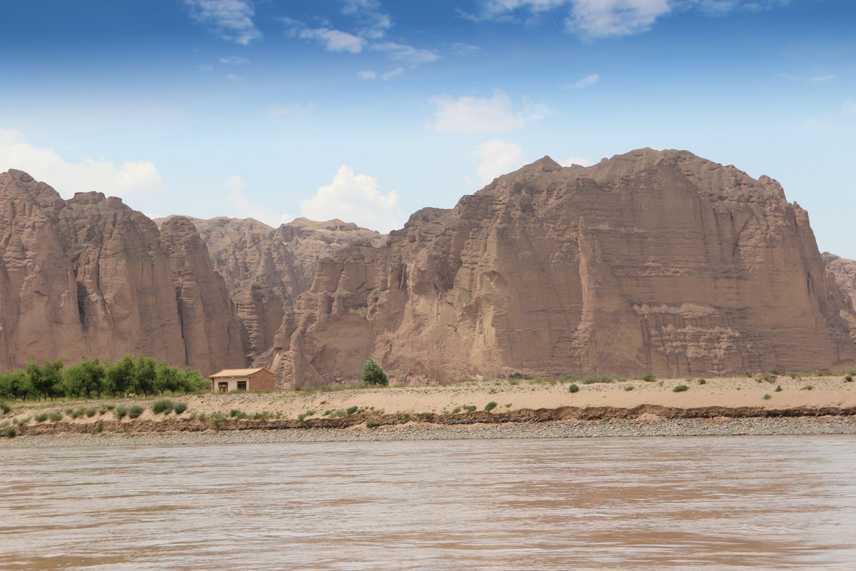 甘肃兰州天斧沙宫：资源丰富，潜力无限