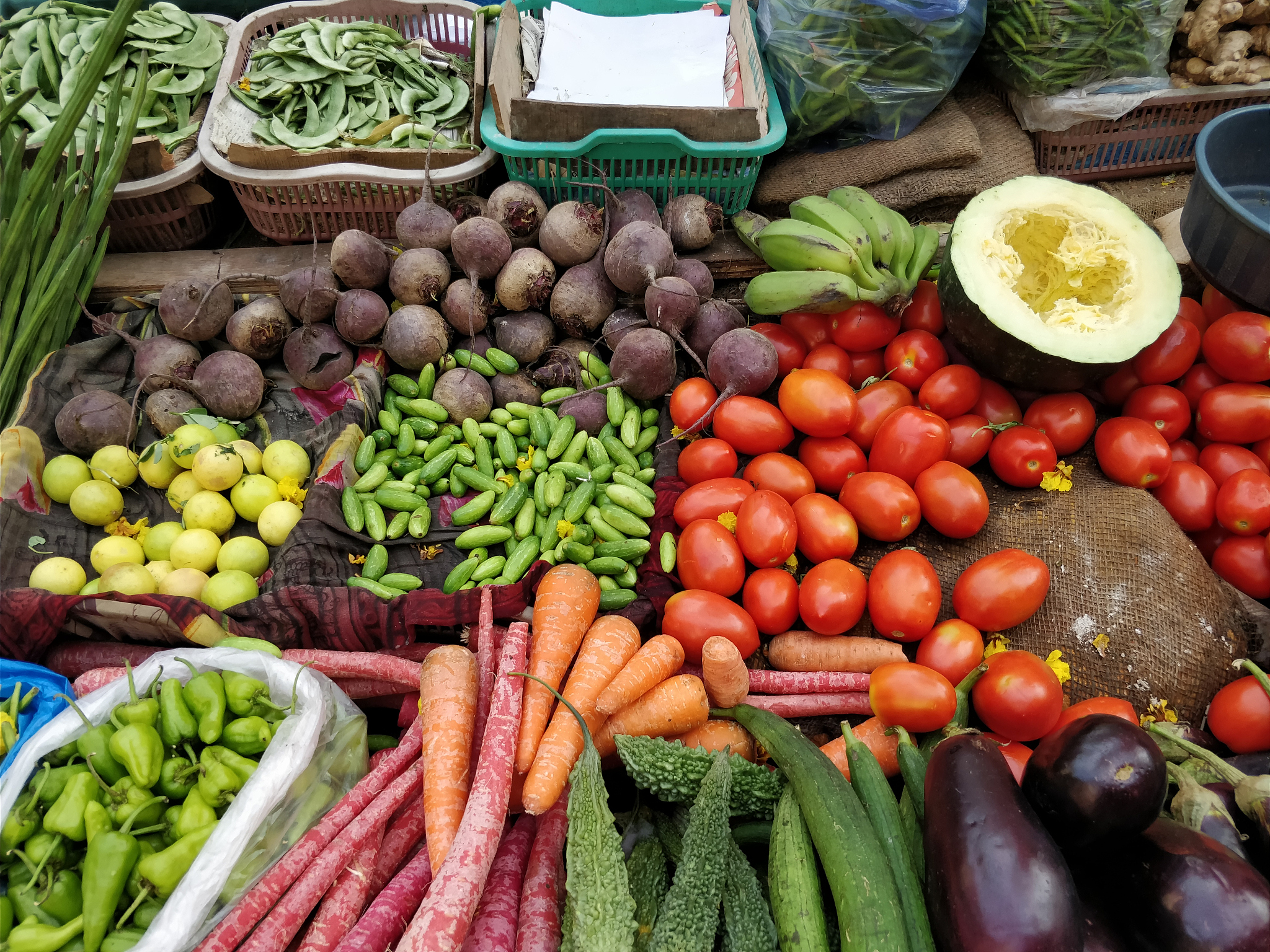 生鲜商超蔬菜类商品补货和定价决策数学建模