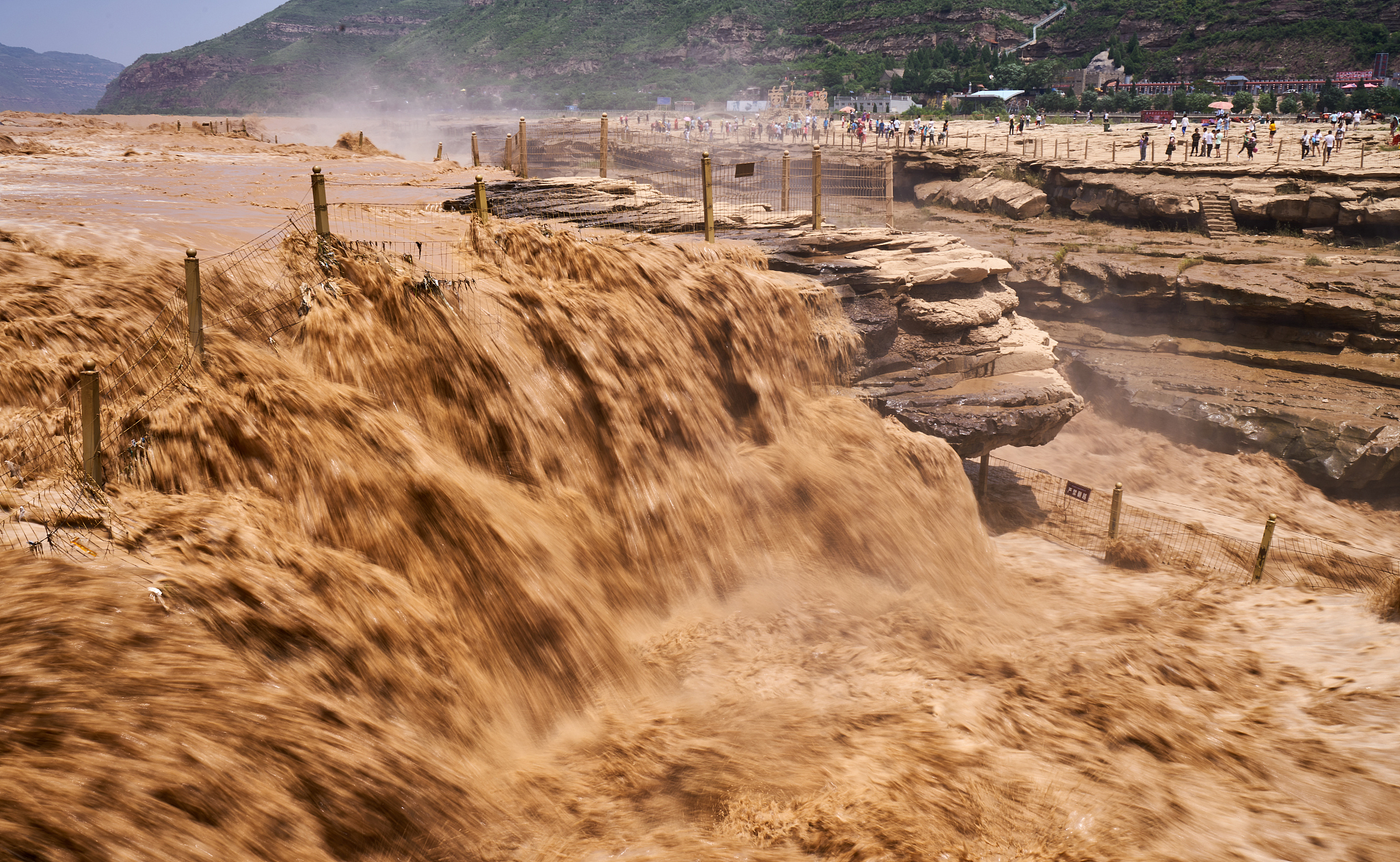 旅游服务中心作用200字