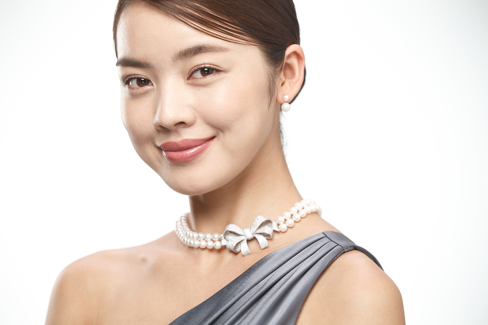 优雅的年轻女士