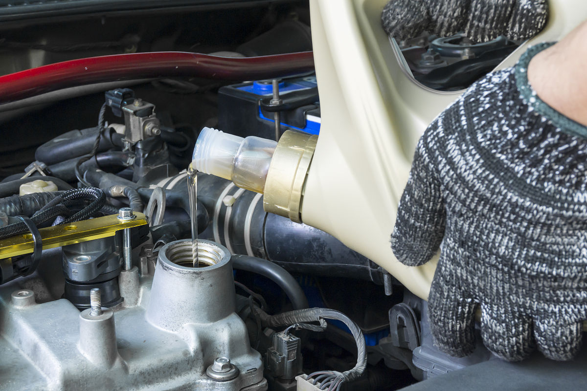 45米货车下长破挂低挡到至发动机熄火怎么解决