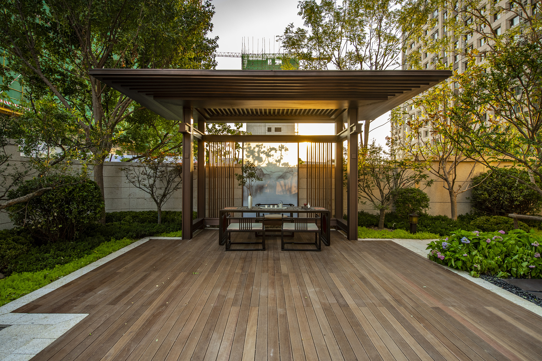 庭院设计融合一个廊架设计可用作葡萄架景观休息乘凉为院落增添舒适