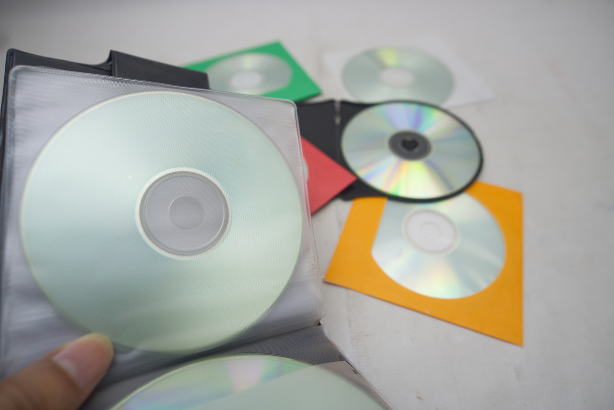 CD 光盘：定义、类型和应用 - 全面解析