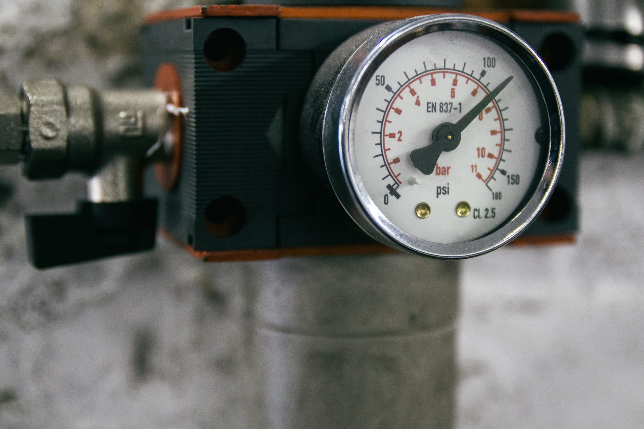 pressure gauge in a workshop