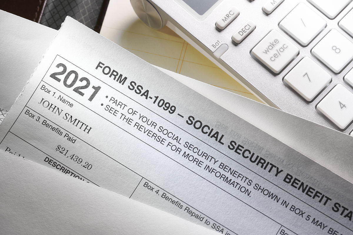 他妈的右翼和左翼是什么