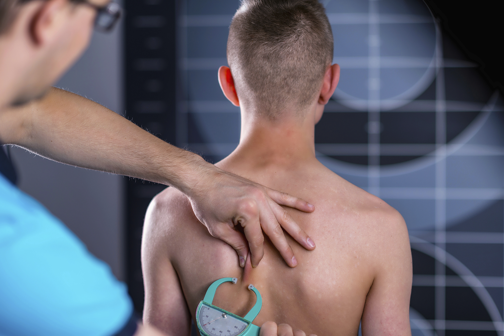 人体姿态识别关键点数据格式：包含 Z 轴信息