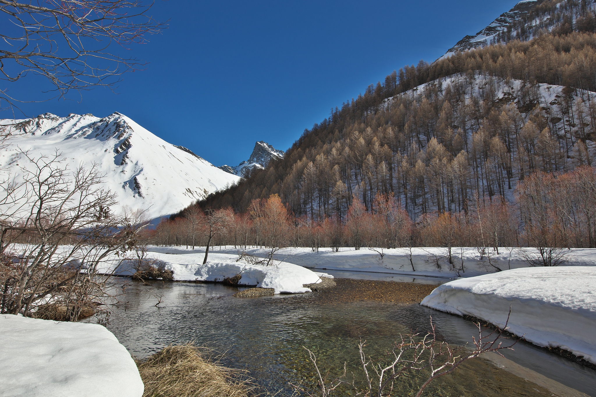 DF_UART1_CONFIG 宏定义：配置 UART1 串口参数