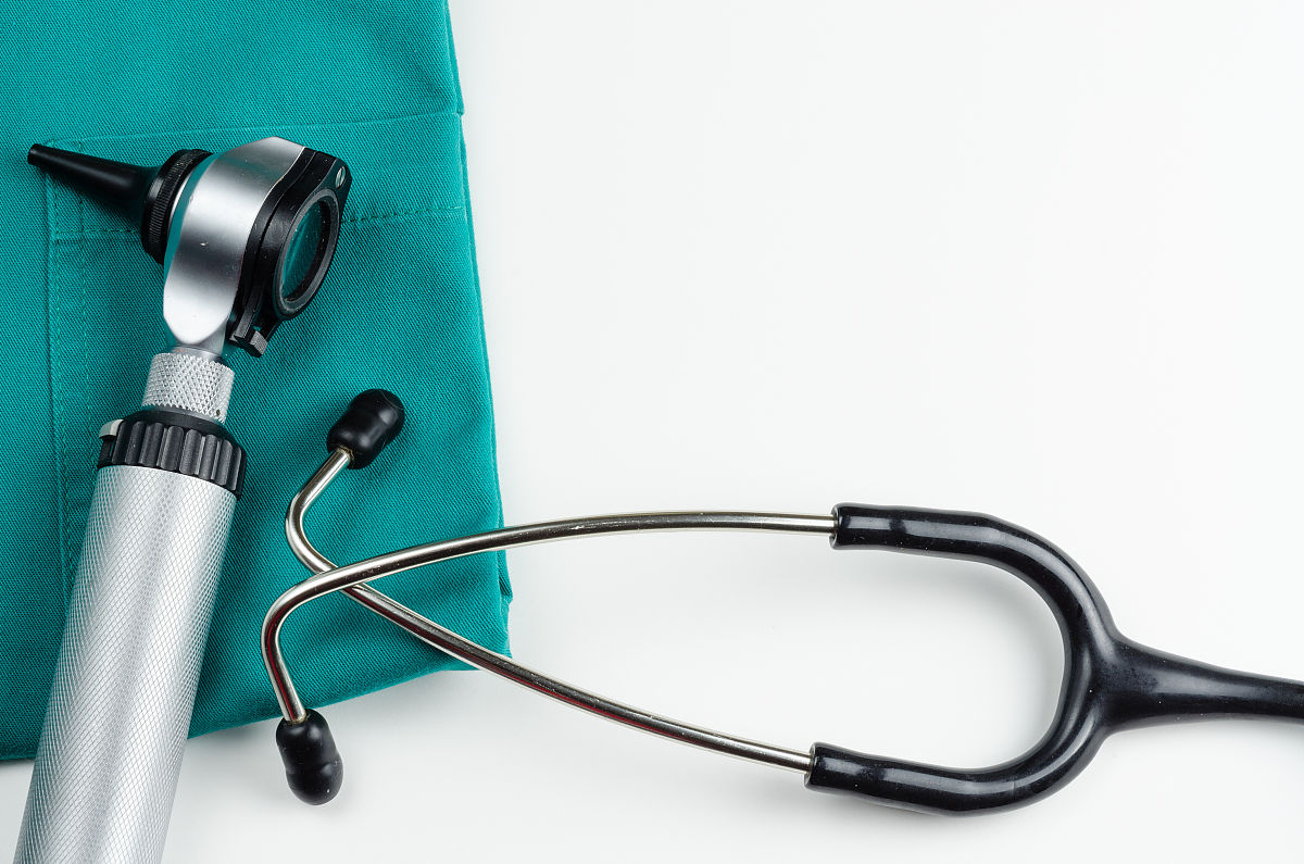 蓝牙耳机坏了怎么办？联系售后，别去医院！