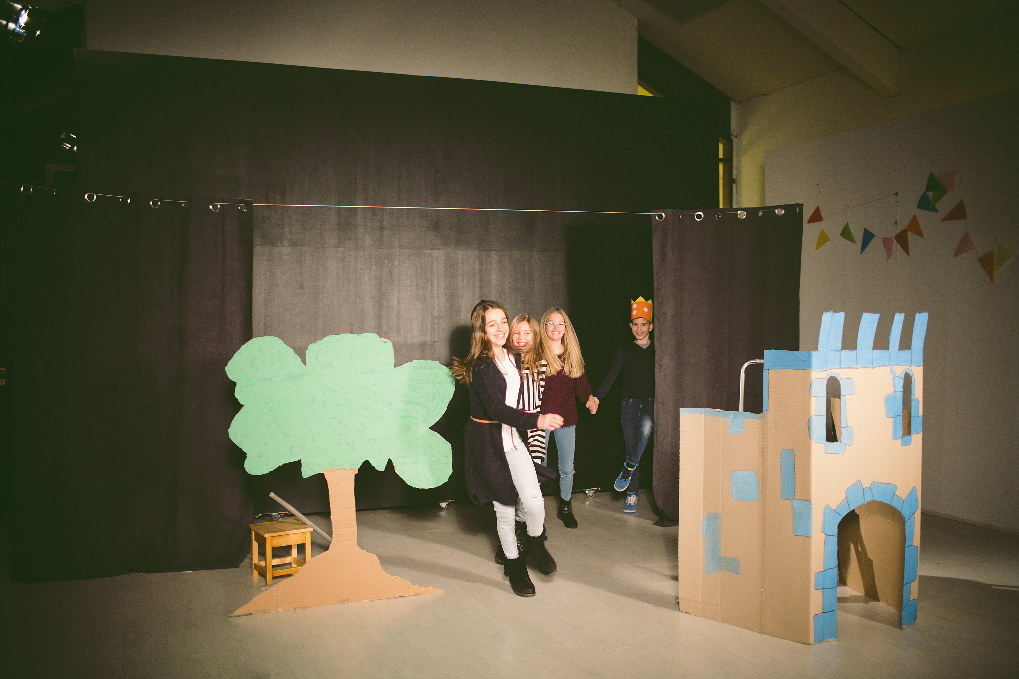 江苏戏剧学校2022年招生简章及报名条件-附考试内容