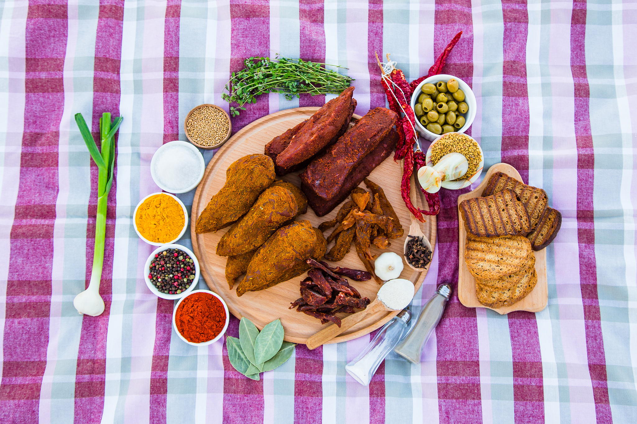 品味傣族美食英文