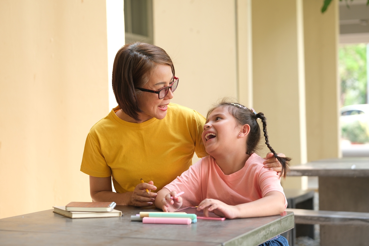 父母过度干涉孩子：扼杀独立思考，毁掉亲子关系