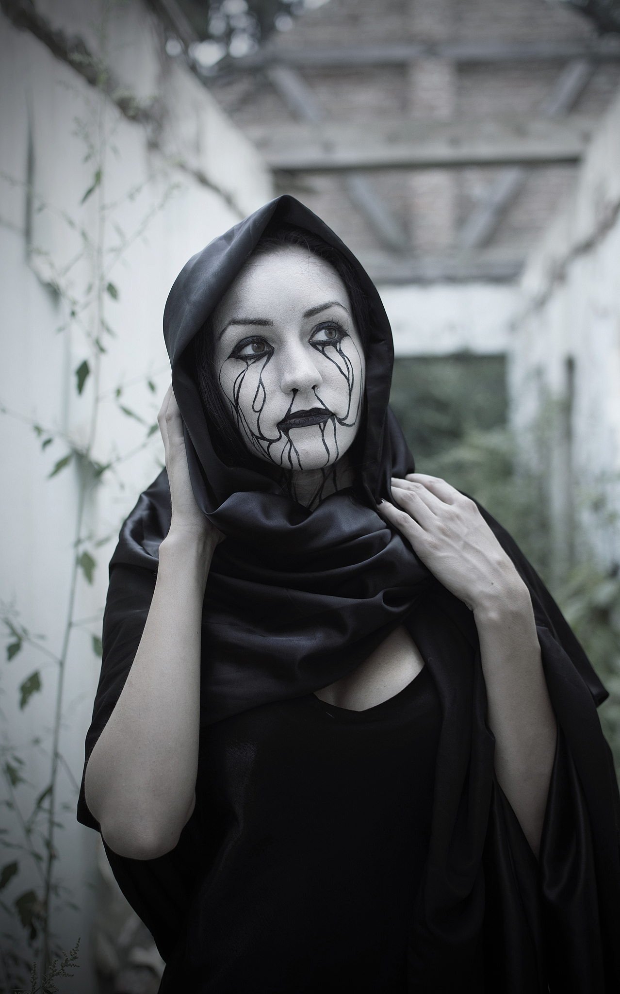 girl with mask 4