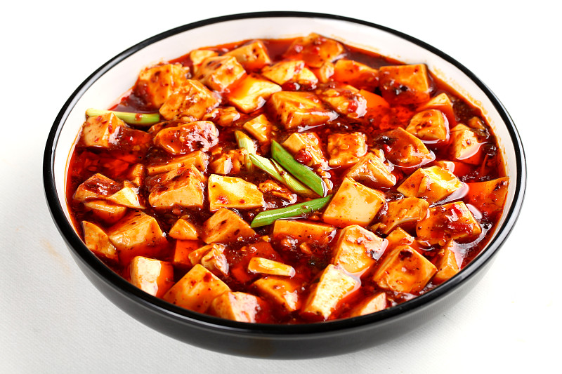 麻婆豆腐+宫保鸡丁，这位顾客口味是轻还是重？