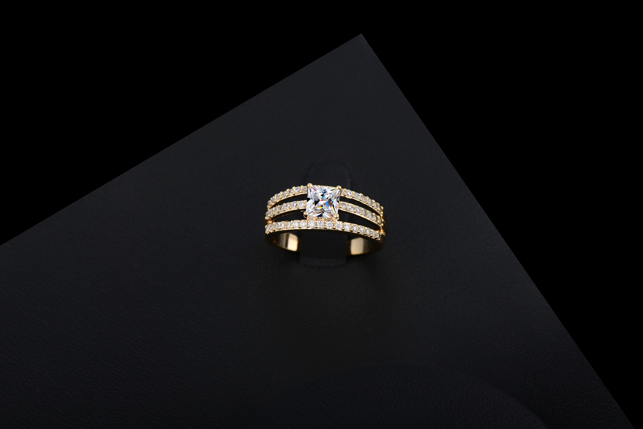 钻戒Do·320ctdo·048ct041-2HL值钱吗？钻戒Do·320ctdo·048ct041-2HL品质怎么样？