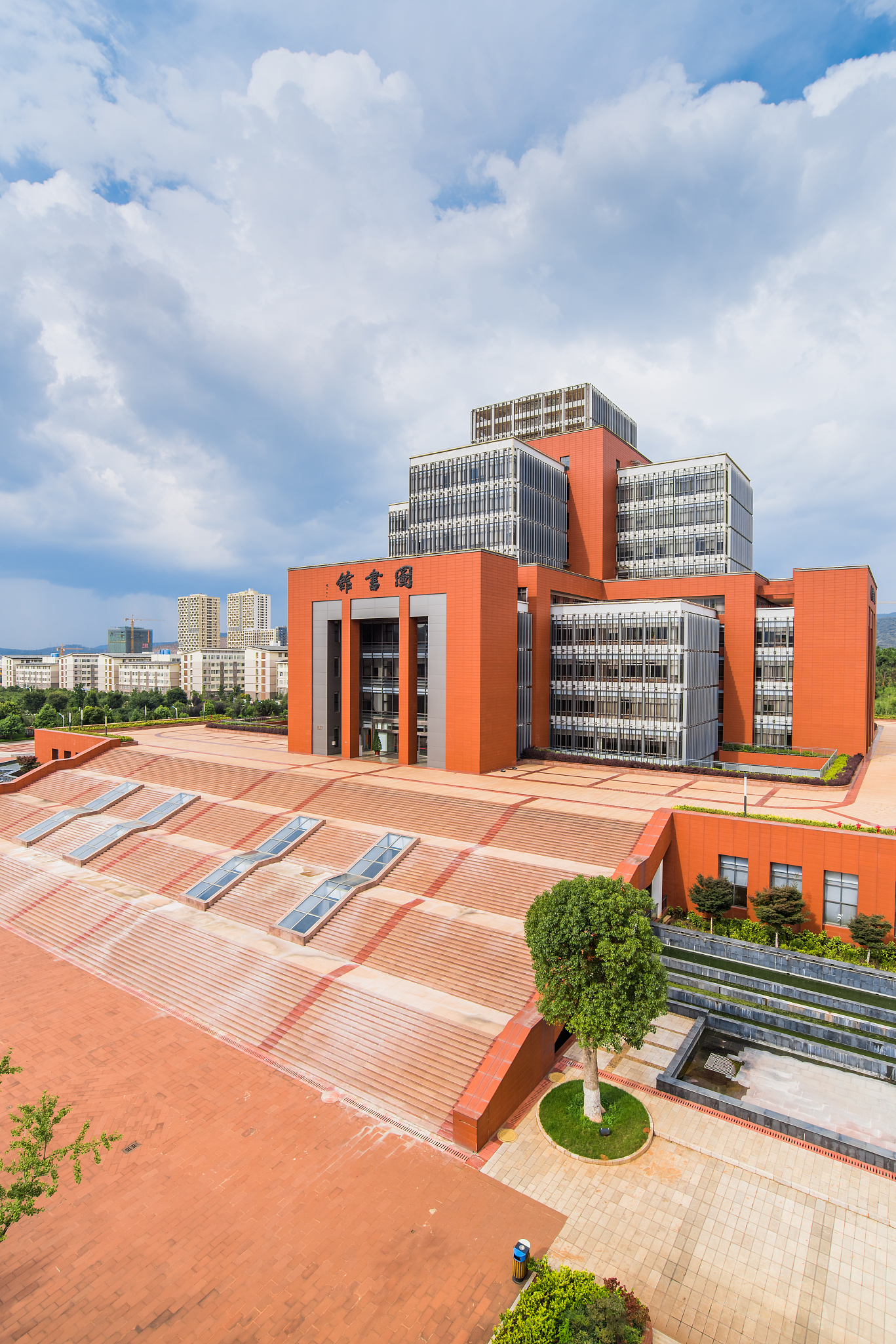 昆明2022年大专卫校推荐：昆明医学院、昆明医科大学等