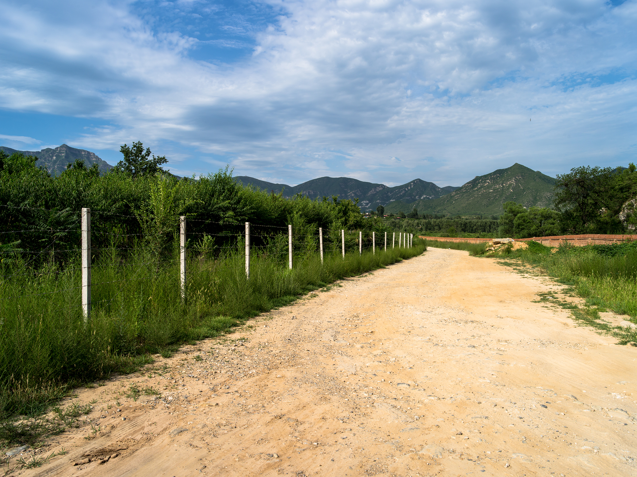 田间道与机耕道区别？