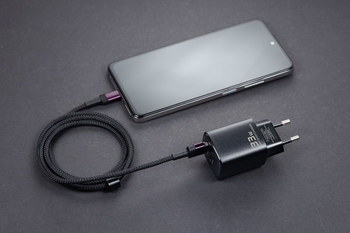 小米13顶部4个孔是什么作用