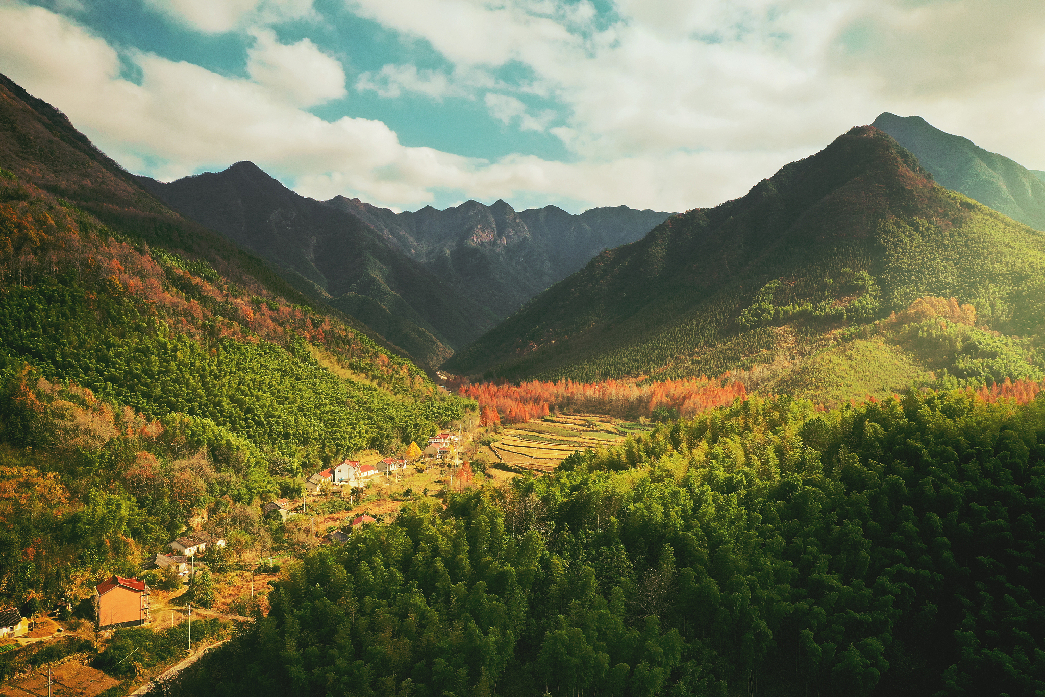 宣城的媒体曝光平台有哪些｜宣城媒体曝光求助热线是多少 要求：创建一篇1500至2000字的解决方案