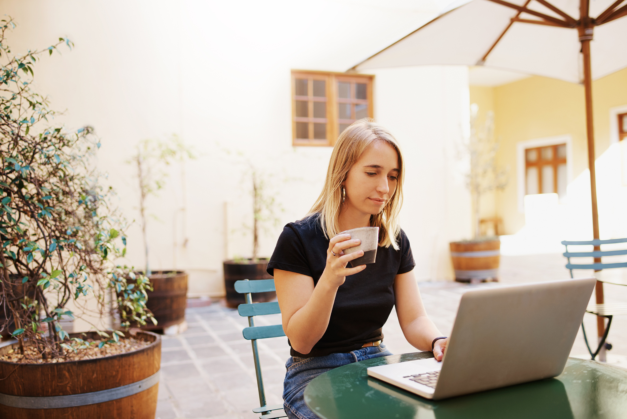 with blogging i can work anywhere