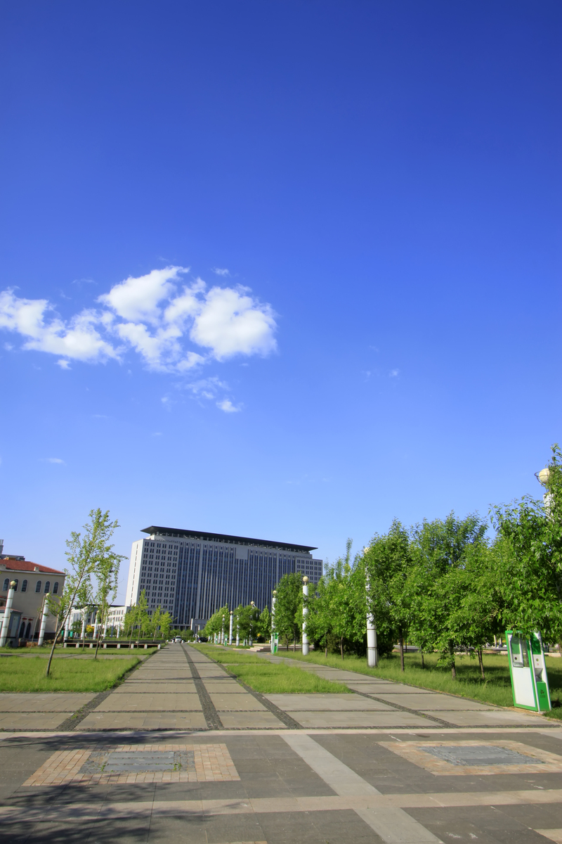 青海大学西安工业大学华北水利水电中南民族大学西南民族大学这六个学校评价和专业怎么样 还有转专业政策怎么样