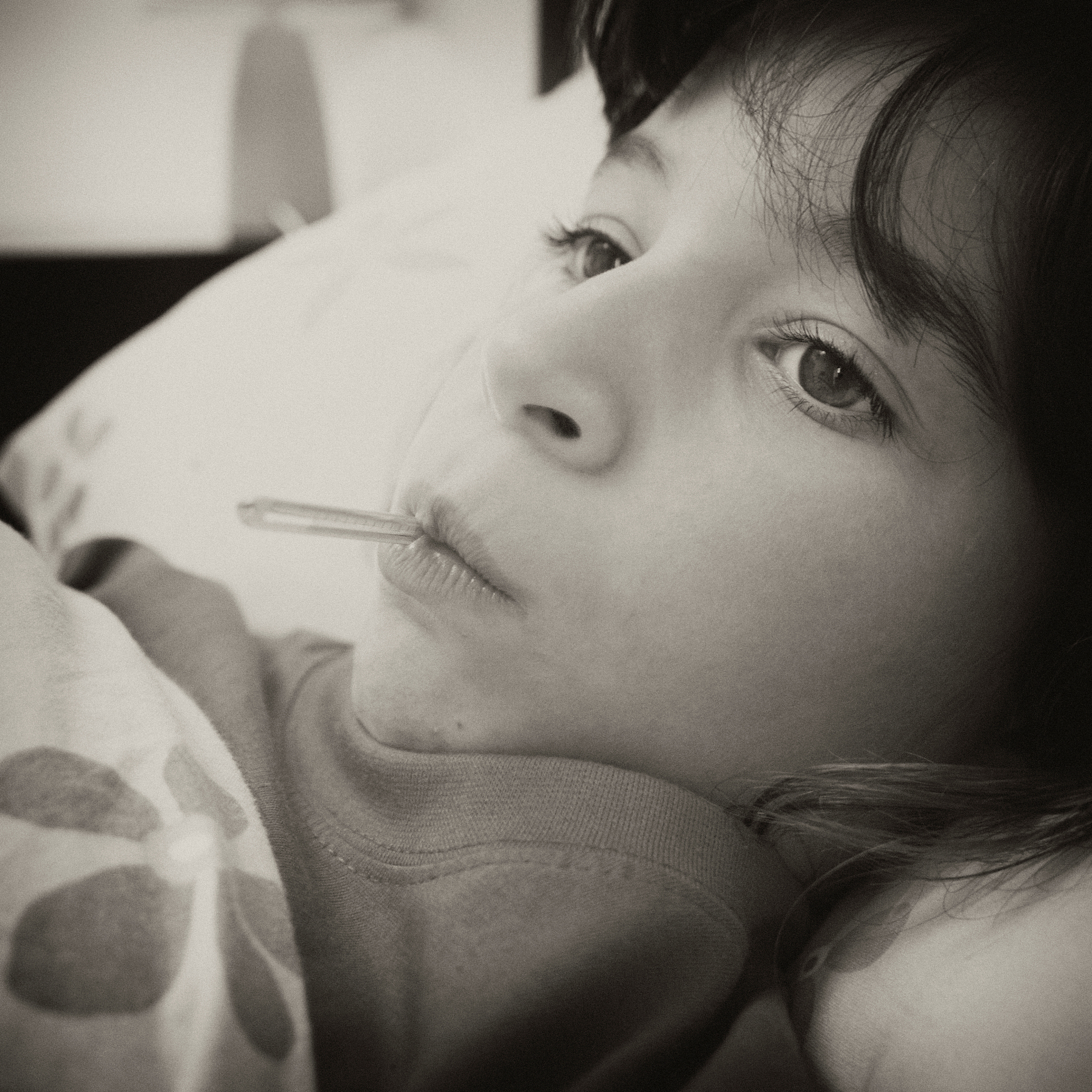 喉咙痛会发烧吗？原因及应对方法