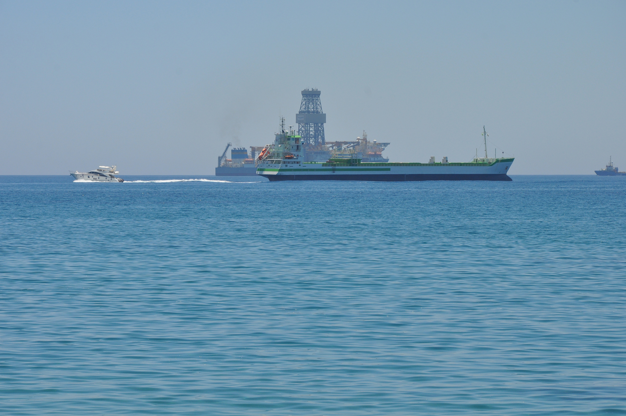 the cargo ship transportation