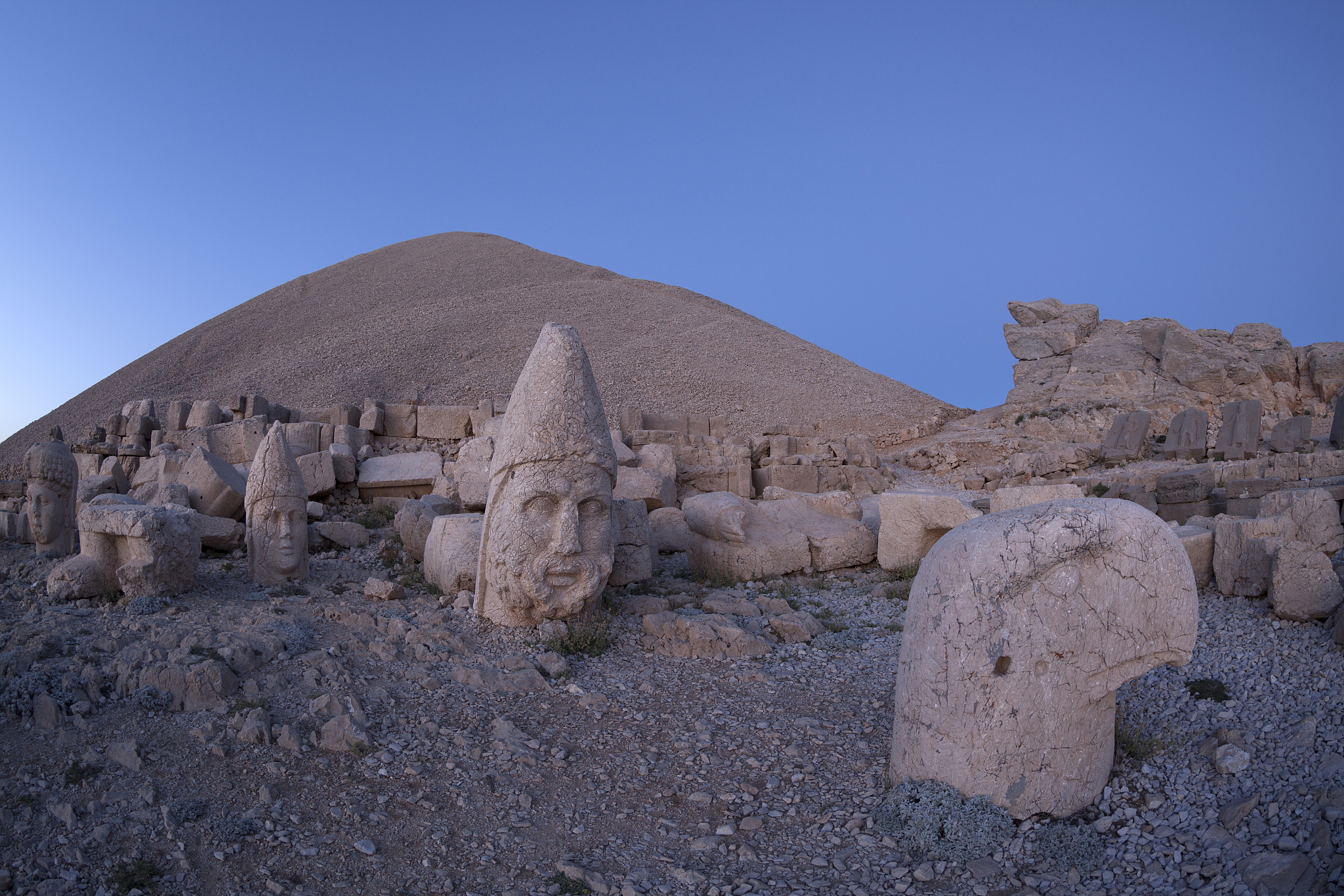 statues on nemrut dagi, adiyaman ,turkey