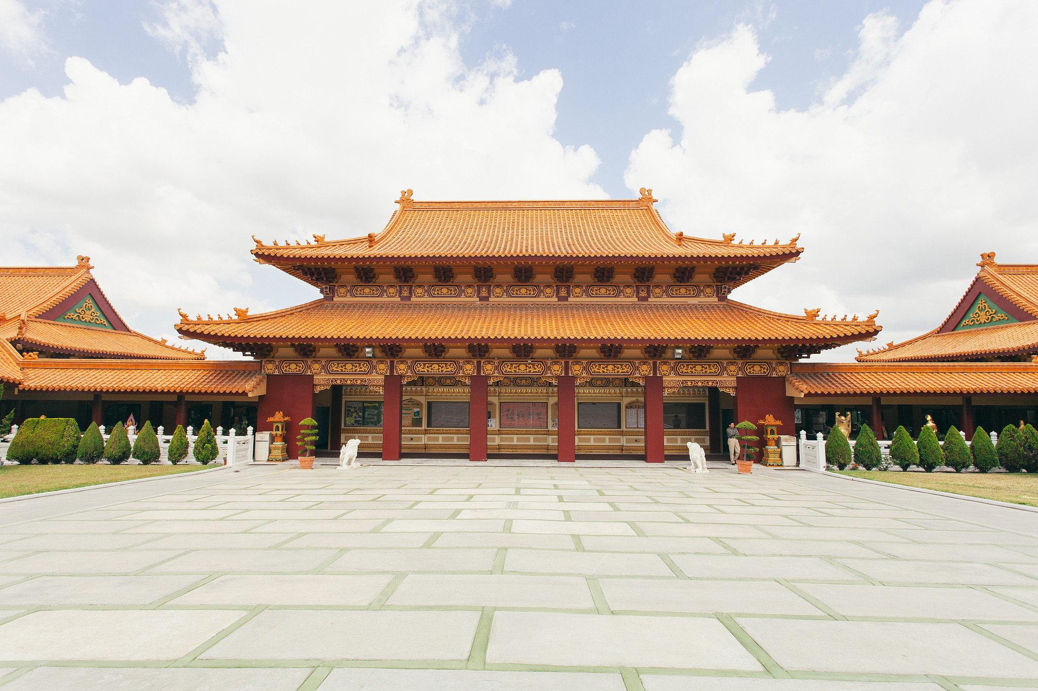 hsi lai temple.