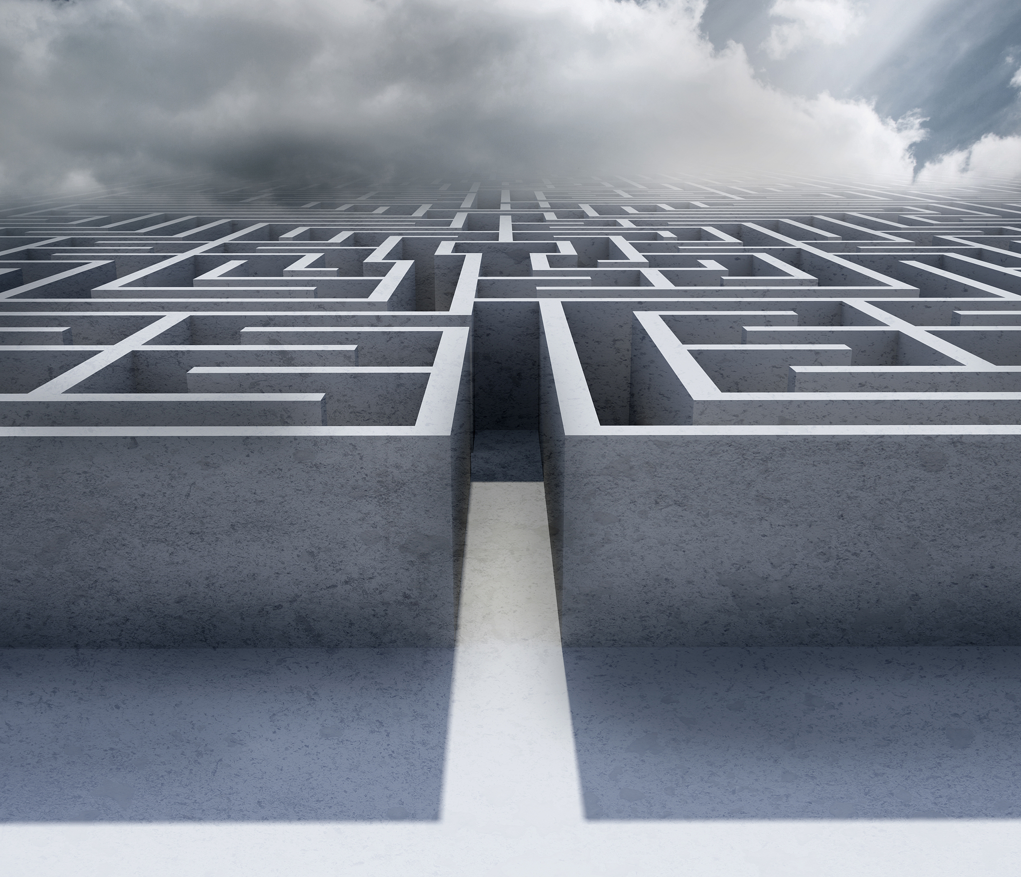 在一个低维视角的人眼里无法解决的问题在一个高维视角的人眼里问题可能就会变得很容易解决甚至连问题本身都会消失！请阐述对这段话的理解？请举例说明论证！