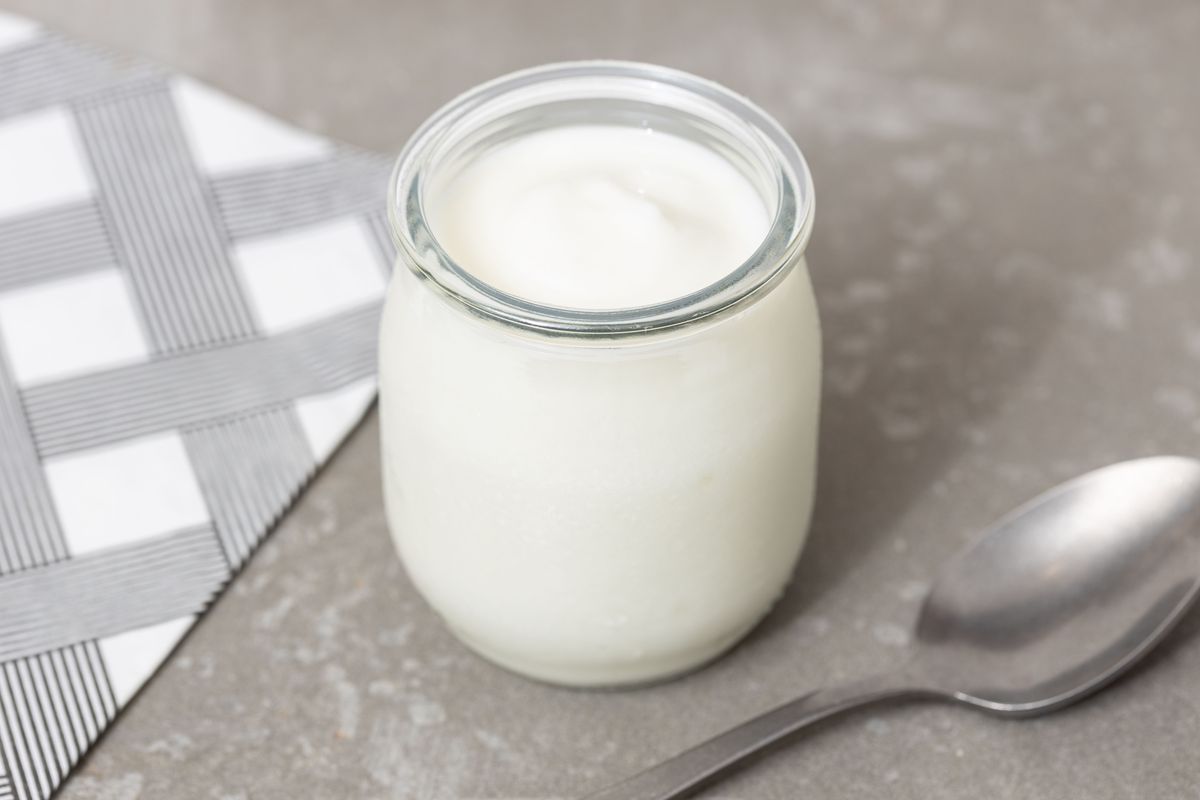 纯奶vs酸奶：哪个更能增强免疫力？