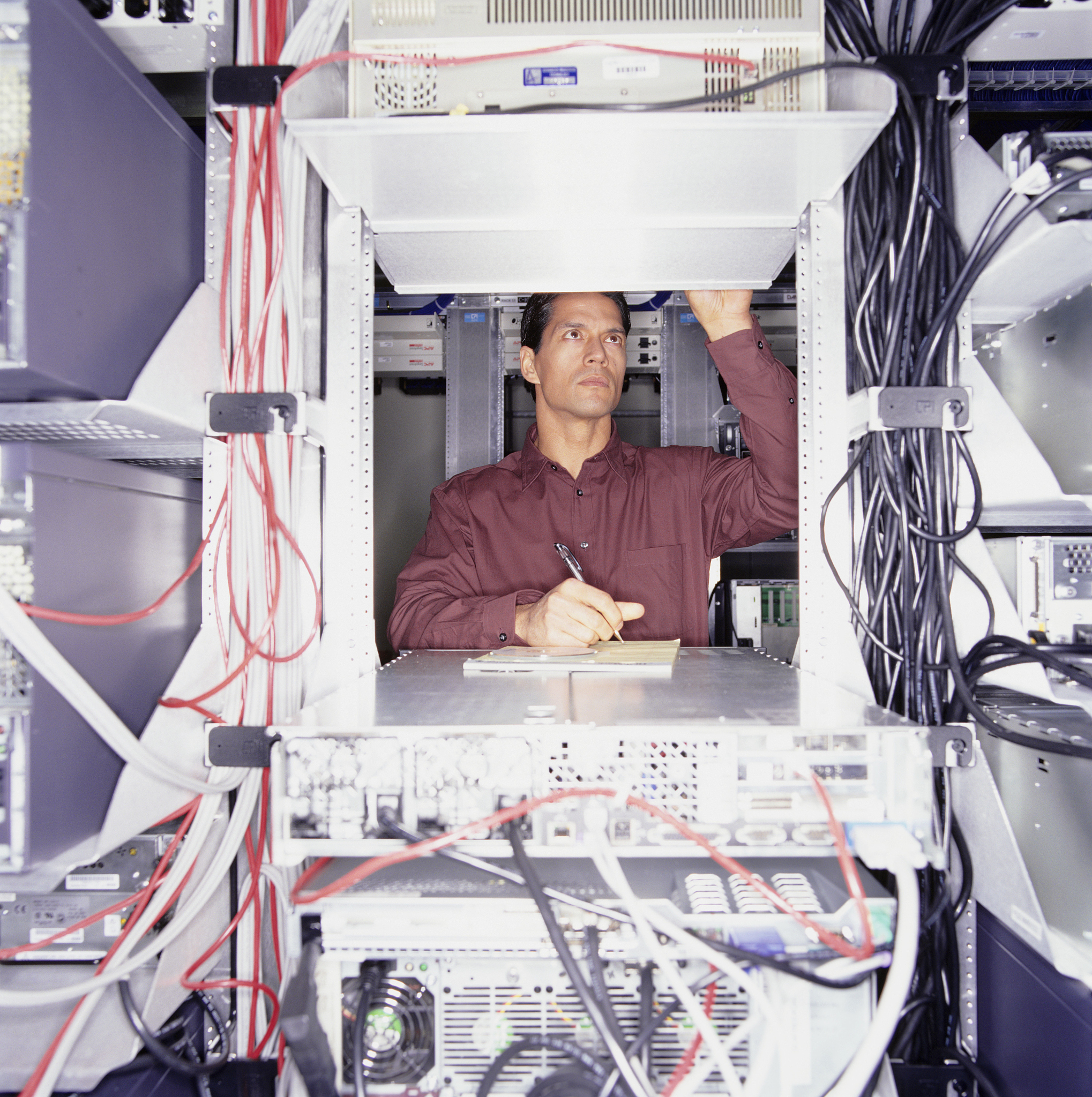 成都航空学校航空电子设备维修专业课程设置