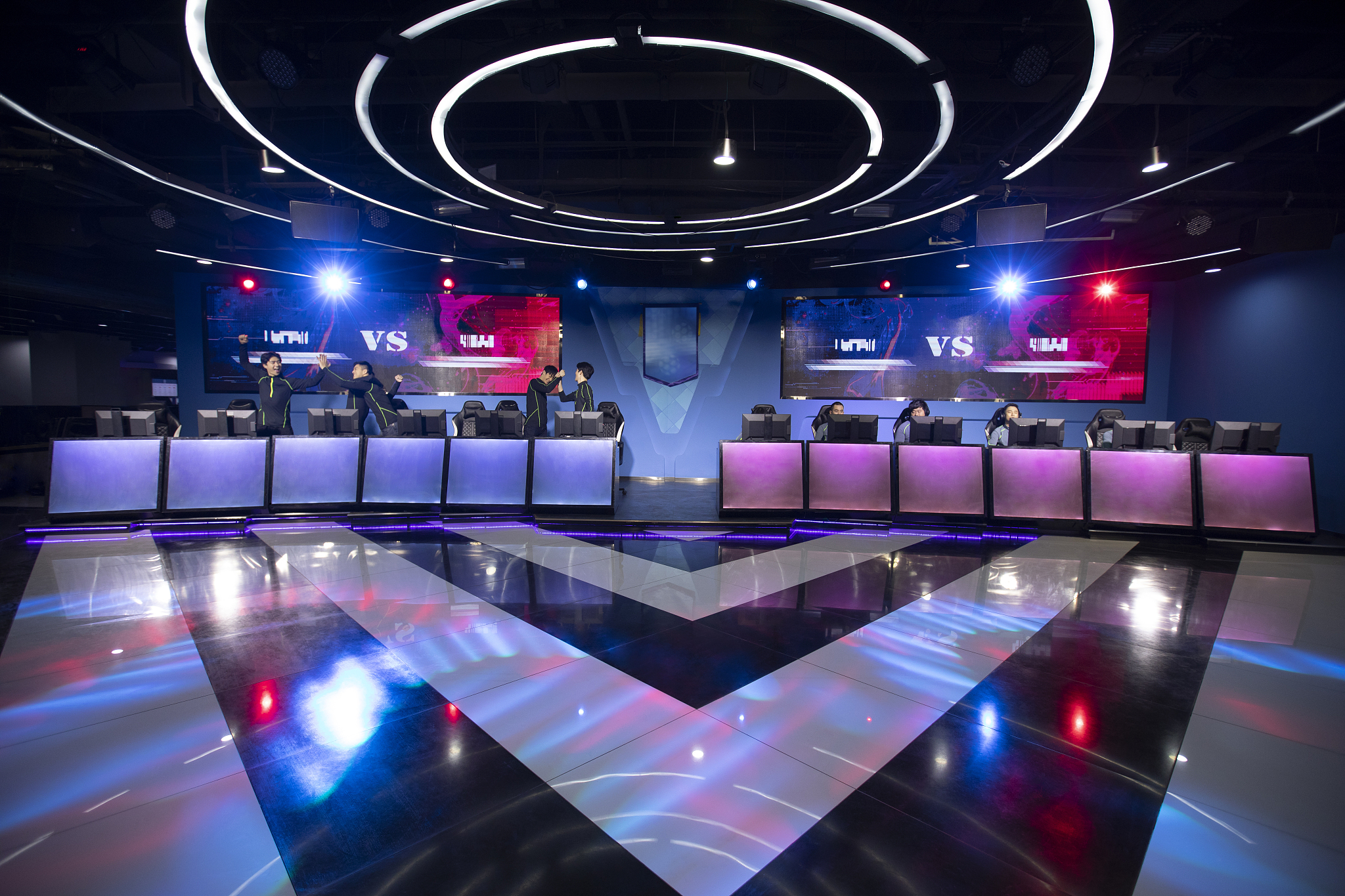 写20条关于电竞正面方向的文章标题