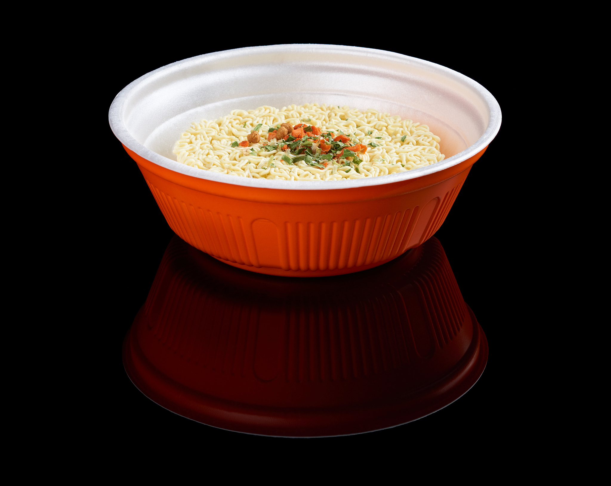 instant noodles in the plate