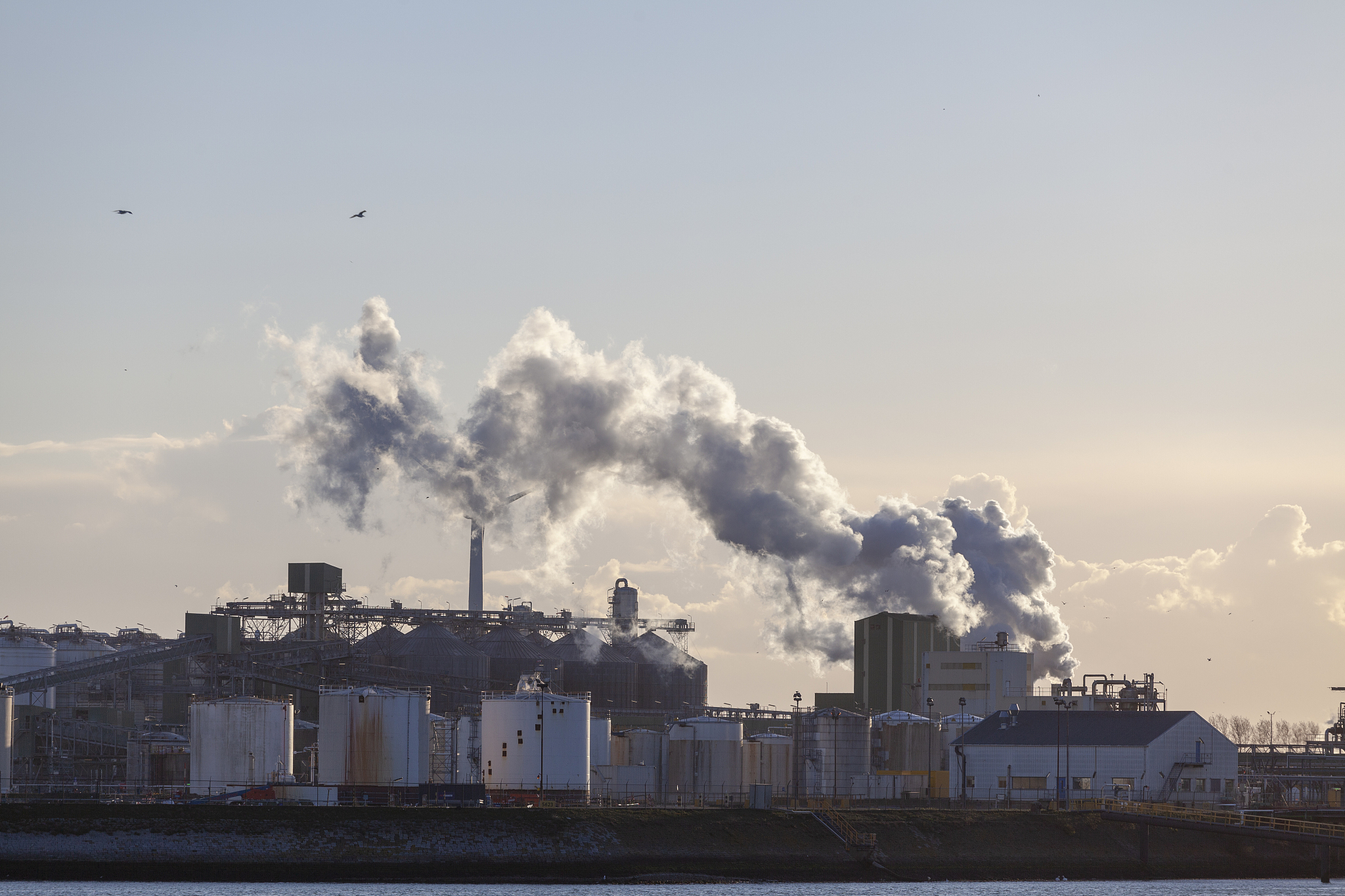 从源头控制空气污染