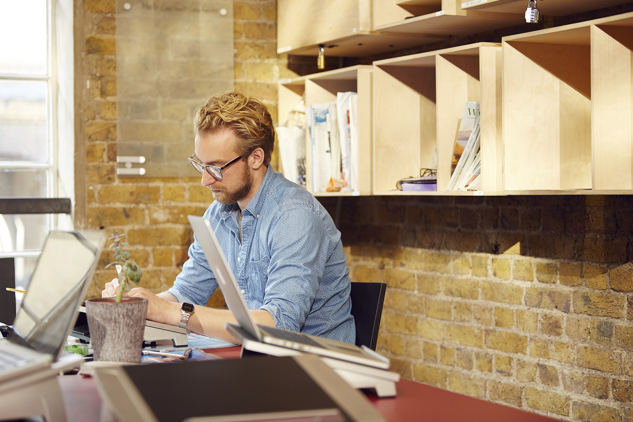 甘肃工业职业技术学院人物形象设计专业就业方向：创意无限，未来可期