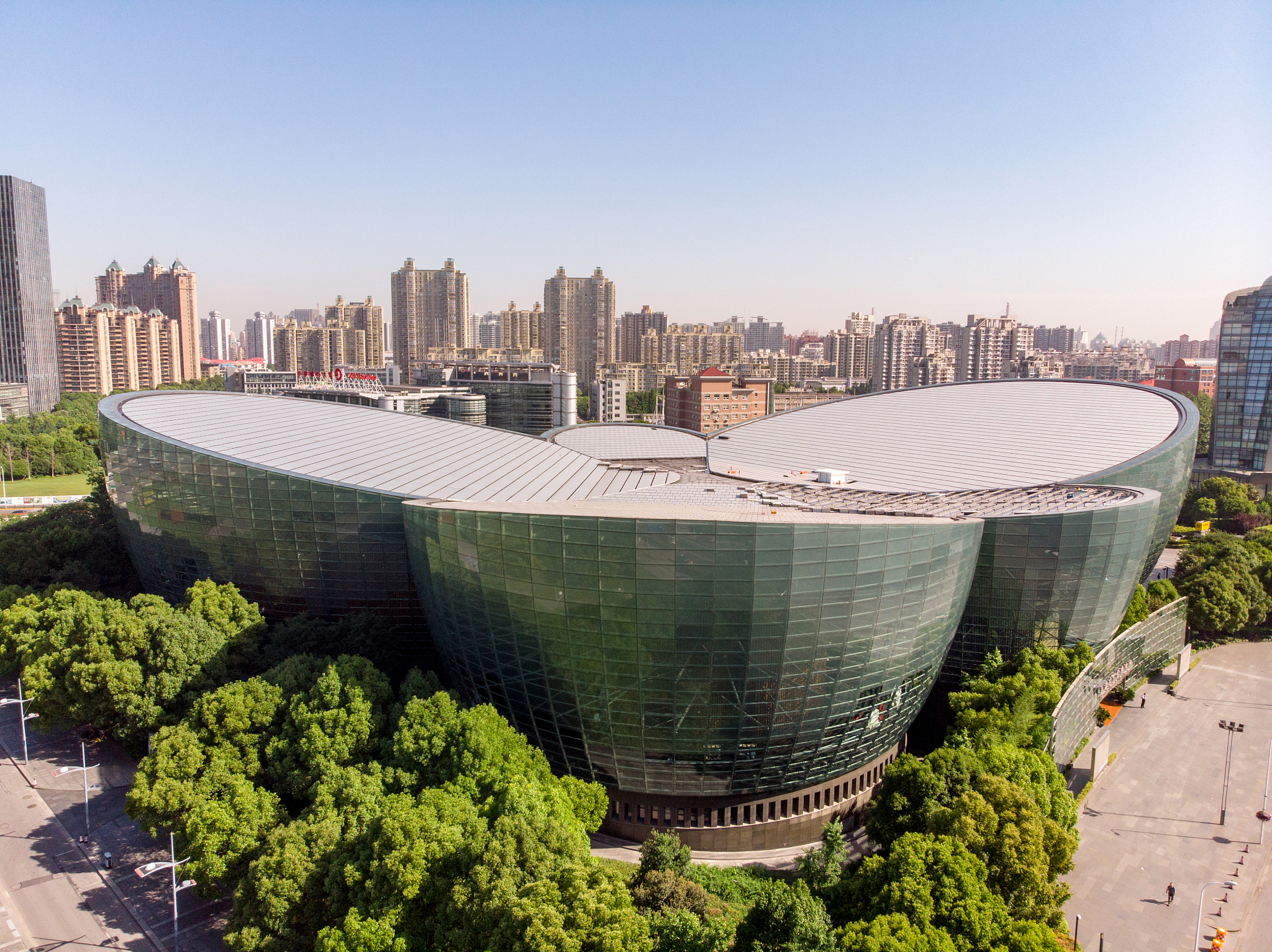 郑州东方艺术中等专业学校哪些专业最火爆？一文解析热门专业