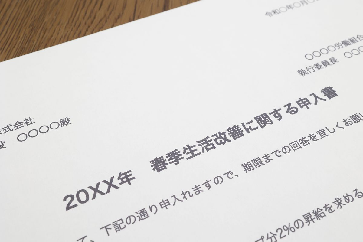 黑白与彩色：文艺句子，感受视觉与情感的碰撞