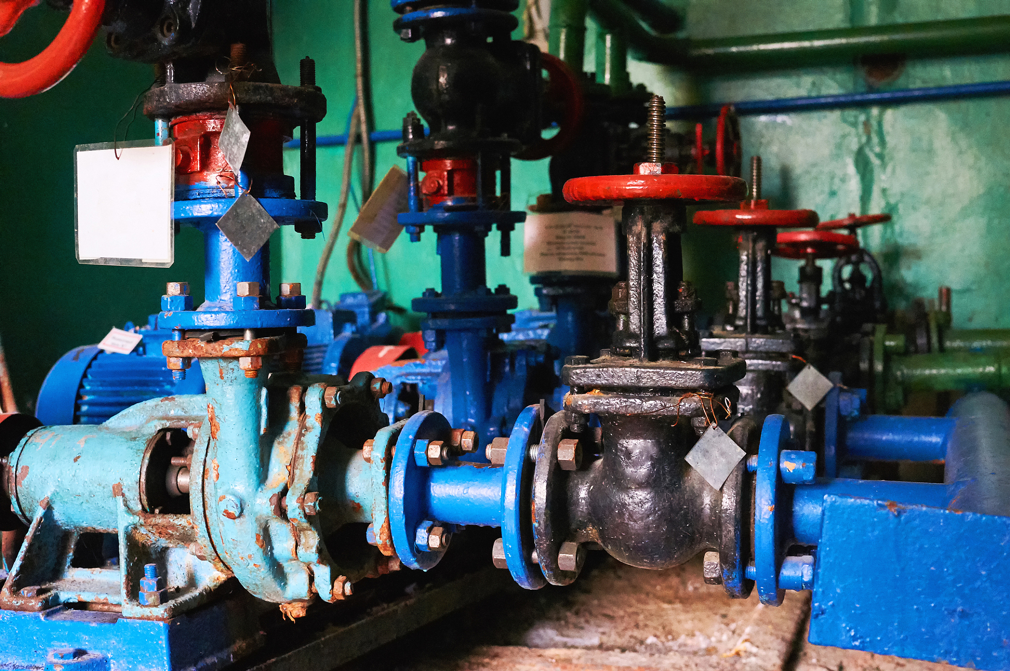 手动阀：控制流体流动的可靠选择