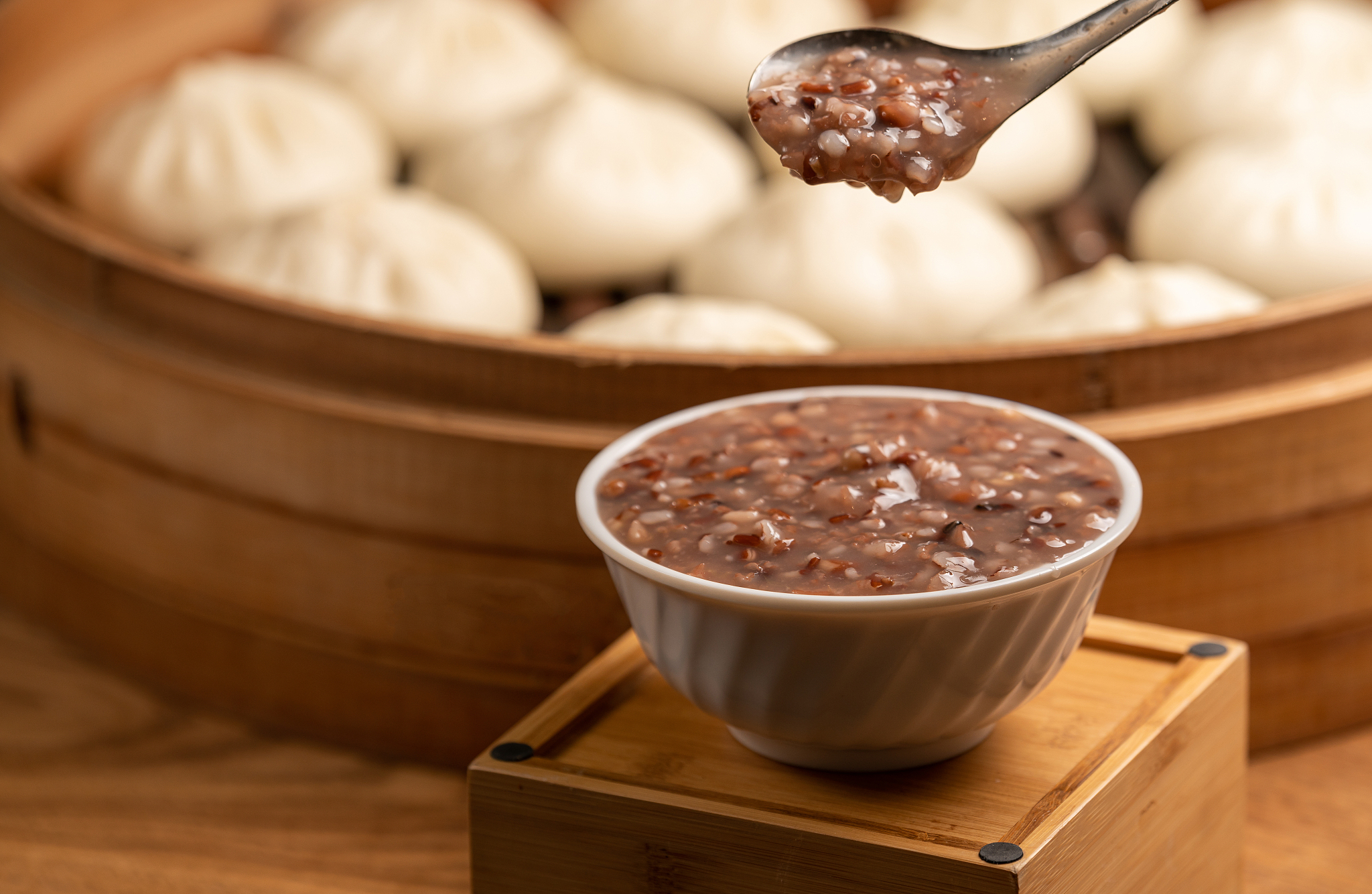 包子：一个传承与创新的美食故事