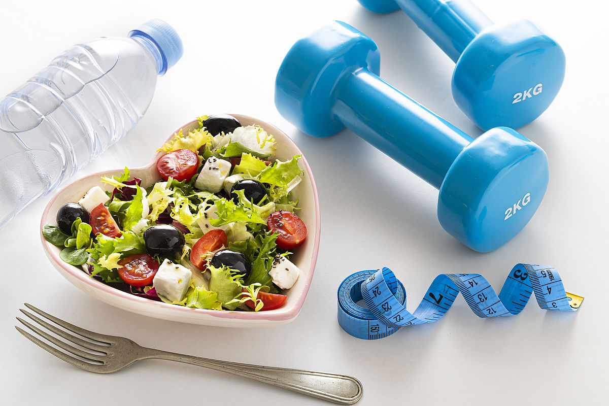 有效减肥方法：控制饮食、运动、作息和坚持