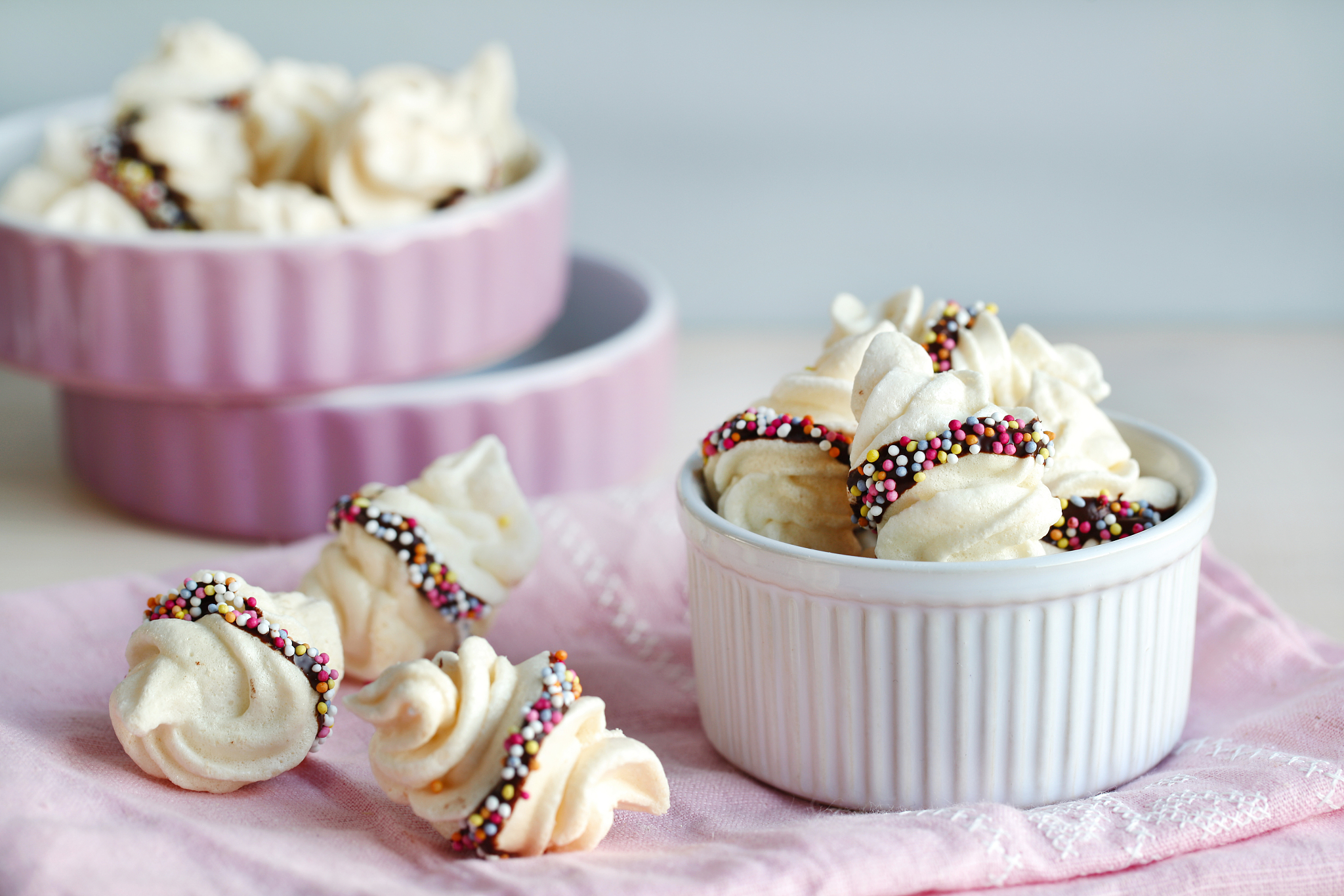spanish meringue candies with chocolate