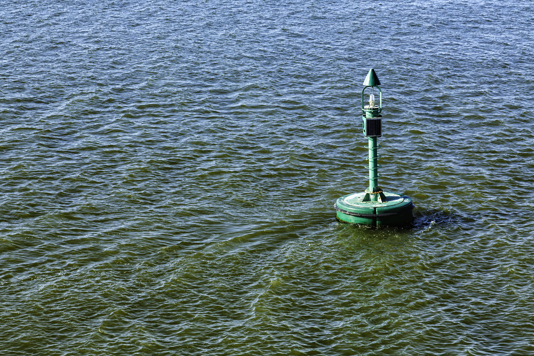 modular signal buoy with positioning green light
