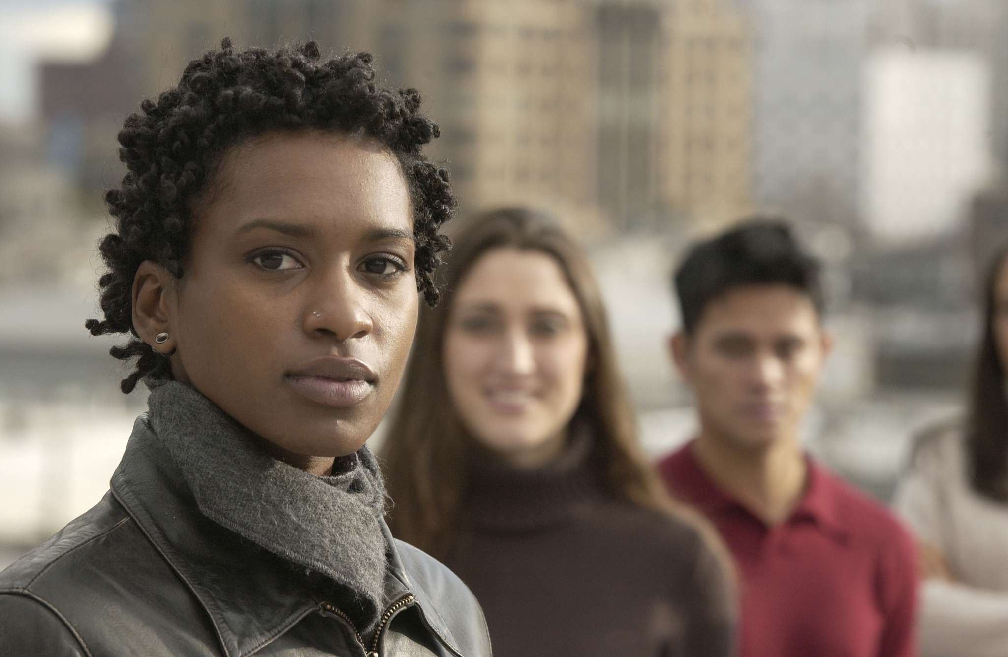 由于中国境内黑人和黑黄混血家庭逐年增多所以有人认为黑人是在逐渐对中国进行种族替换我应该如何反驳这一观点