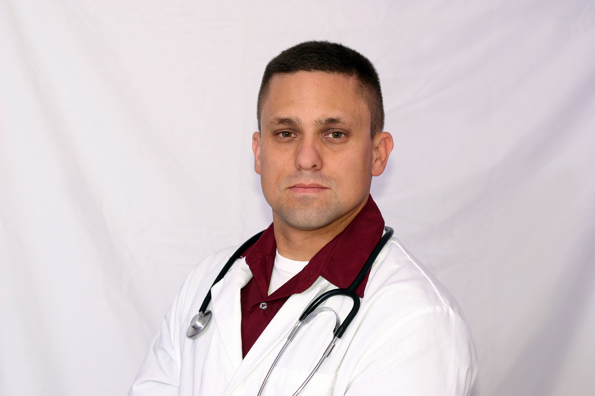 上海初中投毒事件引发关注，专家呼吁加强学生心理健康教育