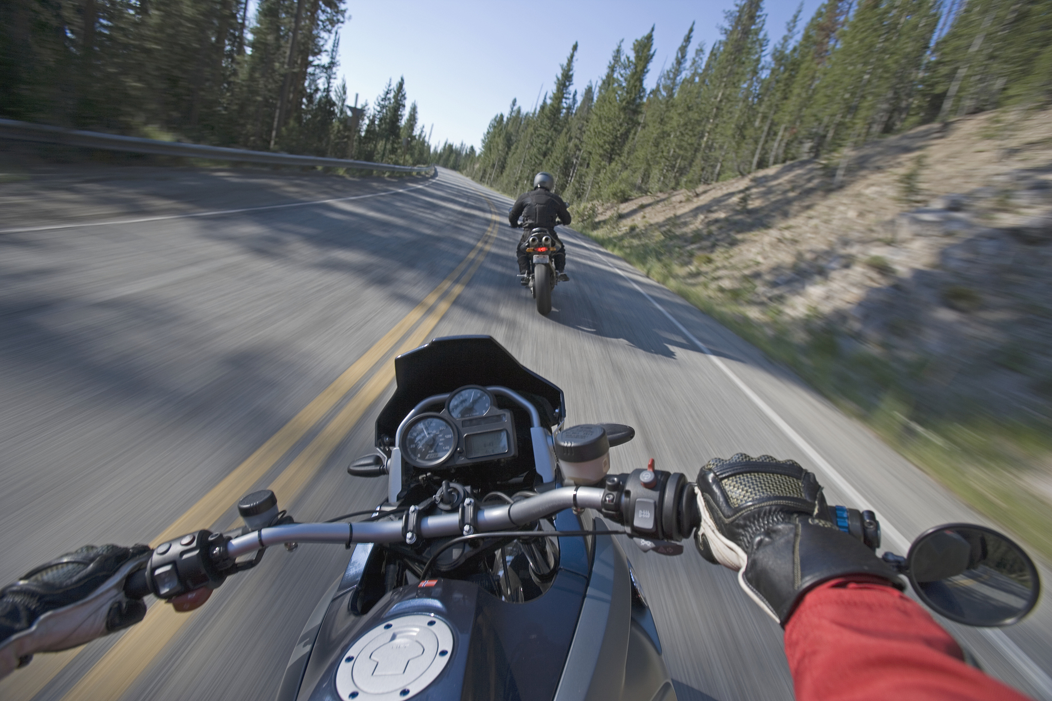 摩托车游戏为什么第一人称格外难回答+拓展